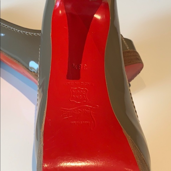 Christian Louboutin peep toe platform pumps - Picture 7 of 7
